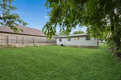 7705 Navajo Trail #7705, Lake Worth, TX 76135 - Photo 14