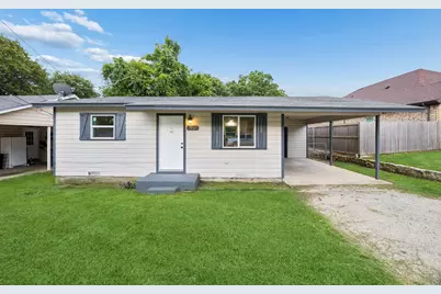 7705 Navajo Trail #7705, Lake Worth, TX 76135 - Photo 2