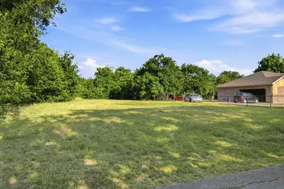 206 Young Street, Waxahachie, TX 75165 - Photo 6