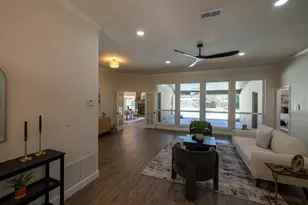 612 Aqua Vista Dr, Granbury, TX 76049 - Photo 2