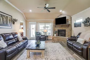 3207 Windcrest Dr, Granbury, TX 76049 - Photo 12