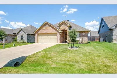 3207 Windcrest Drive, Granbury, TX 76049 - Photo 2