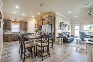 3207 Windcrest Dr, Granbury, TX 76049 - Photo 10