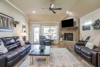 3207 Windcrest Drive, Granbury, TX 76049 - Photo 12