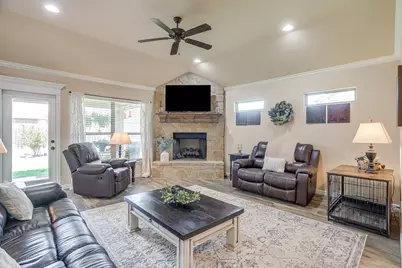3207 Windcrest Drive, Granbury, TX 76049 - Photo 14