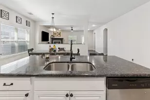 9012 Conroe Dr, Denton, TX 76226 - Photo 10
