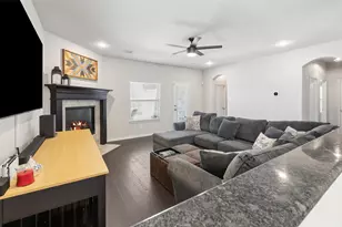 9012 Conroe Dr, Denton, TX 76226 - Photo 18