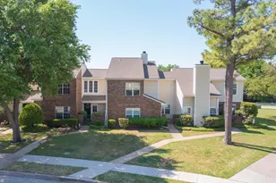 846 Creekside Dr, Lewisville, TX 75067 - Photo 2