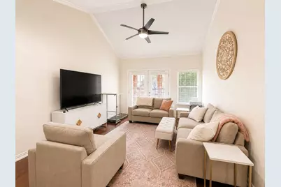 3257 Donnelly Circle #604, Fort Worth, TX 76107 - Photo 2