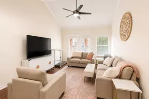 3257 Donnelly Cir, Fort Worth, TX 76107 - Photo 2