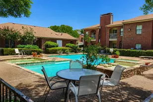 3257 Donnelly Cir, Fort Worth, TX 76107 - Photo 2