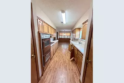 3811 Laurel Canyon Drive, Dallas, TX 75233 - Photo 6