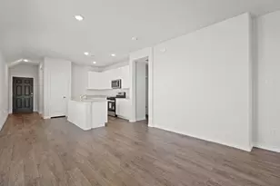 9232 Union Pacific Dr, Fort Worth, TX 76036 - Photo 4