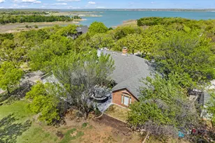 2523 Anglers Dr, Grapevine, TX 76051 - Photo 2