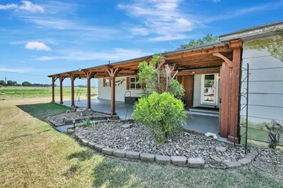 2561 County Road 248, Valley View, TX 76272 - Photo 10