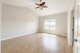 127 Castleridge Dr, Little Elm, TX 75068 - Photo 8