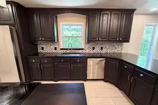 3423 Willow Crest Ln, Dallas, TX 75233 - Photo 2