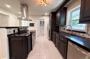 3423 Willow Crest Ln, Dallas, TX 75233 - Photo 6