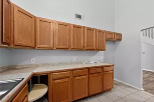 226 Cliff Height Cir, Dallas, TX 75241 - Photo 6