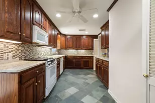 3881 Gaspar Dr, Dallas, TX 75220 - Photo 10