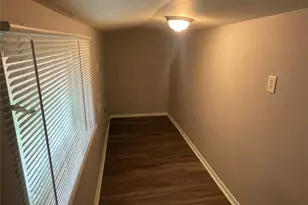 1208 E 8th St, Dallas, TX 75203 - Photo 10