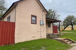 1208 E 8th St, Dallas, TX 75203 - Photo 1