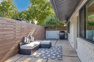 8630 Rolling Rock Ln, Dallas, TX 75238 - Photo 22
