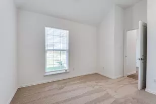 1524 North Carolina Ave, Lancaster, TX 75134 - Photo 8