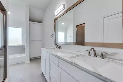1524 N Carolina Avenue, Lancaster, TX 75134 - Photo 12