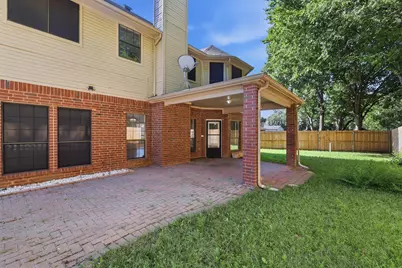 2422 Black Spruce Court, Arlington, TX 76001 - Photo 36