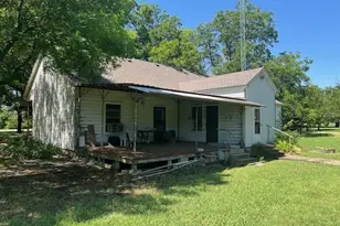 6477 W Fm 922, Valley View, TX 76272 - Photo 2