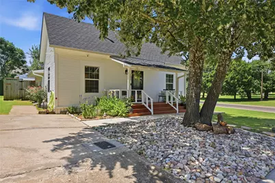 100 Buchanan Street, Whitesboro, TX 76273 - Photo 1
