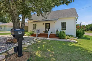100 Buchanan St, Whitesboro, TX 76273 - Photo 2