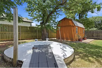 100 Buchanan Street, Whitesboro, TX 76273 - Photo 32