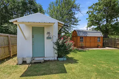 100 Buchanan Street, Whitesboro, TX 76273 - Photo 30