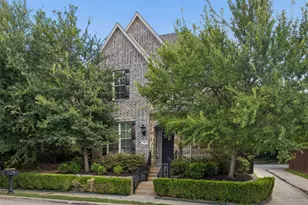 1022 Shadyside Ln, Dallas, TX 75223 - Photo 2