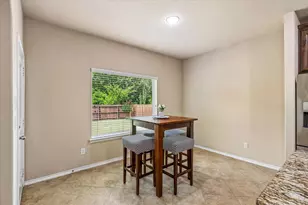 8 Duskview Ln, Edgecliff Village, TX 76134 - Photo 12