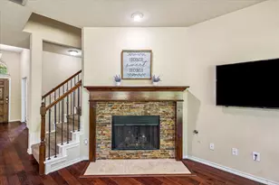 8 Duskview Ln, Edgecliff Village, TX 76134 - Photo 6