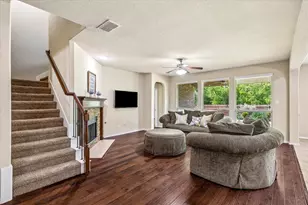 8 Duskview Ln, Edgecliff Village, TX 76134 - Photo 4