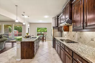 8 Duskview Ln, Edgecliff Village, TX 76134 - Photo 8