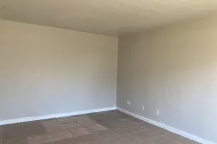 2425 Limestone Dr, Arlington, TX 76014 - Photo 8