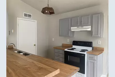 2425 Limestone Drive, Arlington, TX 76014 - Photo 6