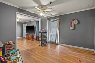 720 Buffalo St, Gilmer, TX 75644 - Photo 12