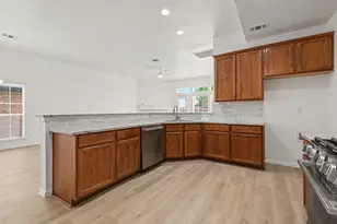 6017 Apache Dr, The Colony, TX 75056 - Photo 12