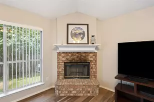2332 Cap Rock Ln, Fort Worth, TX 76133 - Photo 8