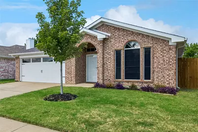 2332 Cap Rock Lane, Fort Worth, TX 76133 - Photo 2