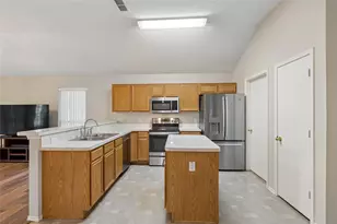 2332 Cap Rock Ln, Fort Worth, TX 76133 - Photo 12