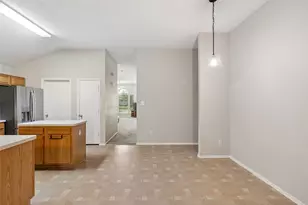 2332 Cap Rock Ln, Fort Worth, TX 76133 - Photo 10