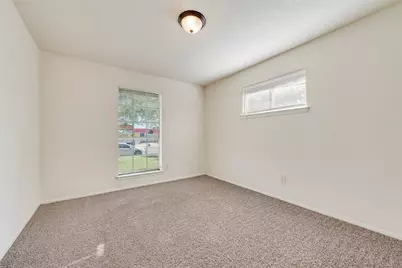 102 Silver Creek Drive, Duncanville, TX 75137 - Photo 12