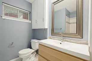 8938 Lockhaven Dr, Dallas, TX 75238 - Photo 18